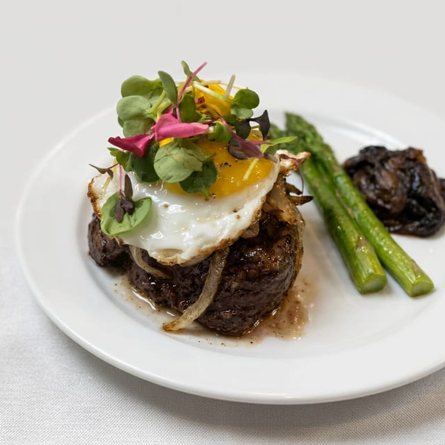 Spiegelei Filet Mignon.